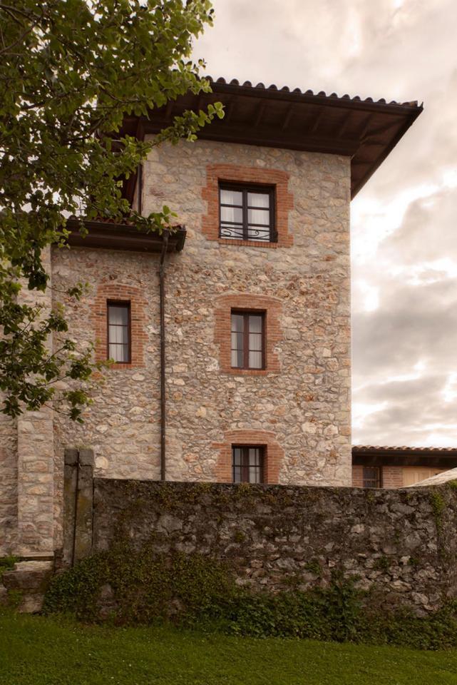 Hotel Villa Miramar Llanes Kültér fotó